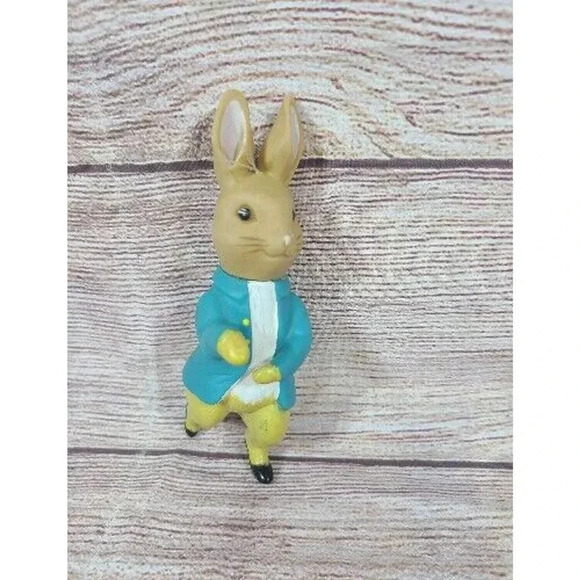 Vintage Eden Peter Rabbit Rubber Vinyl Figure Toy Crib Mobile Replacement 5" - Picture 1 of 4